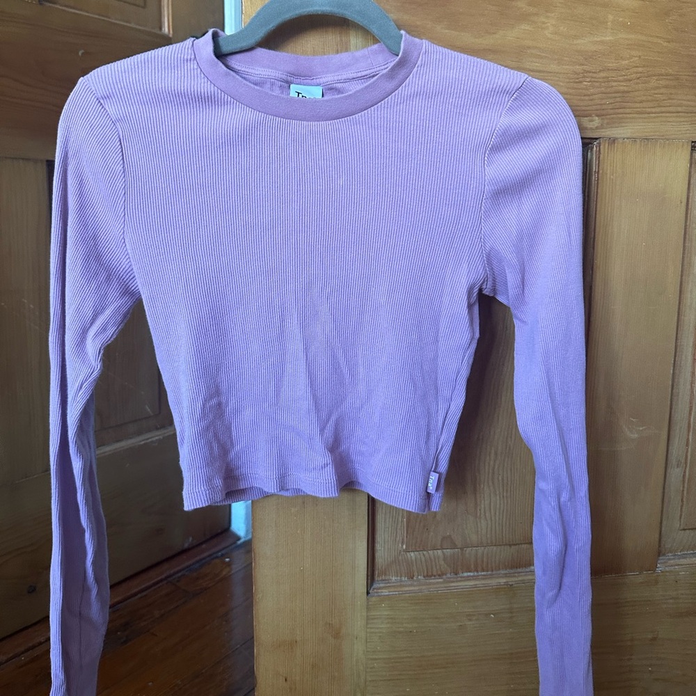 TNA Aritzia ribbed long sleeve cropped tee size small